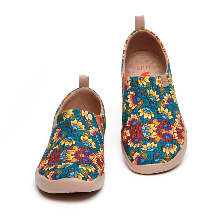 UIN Women Mirror Flower Toledo I Women Canvas loafers