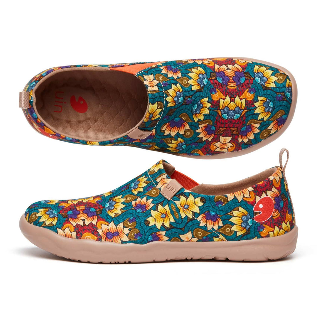 UIN Women Mirror Flower Toledo I Women Canvas loafers