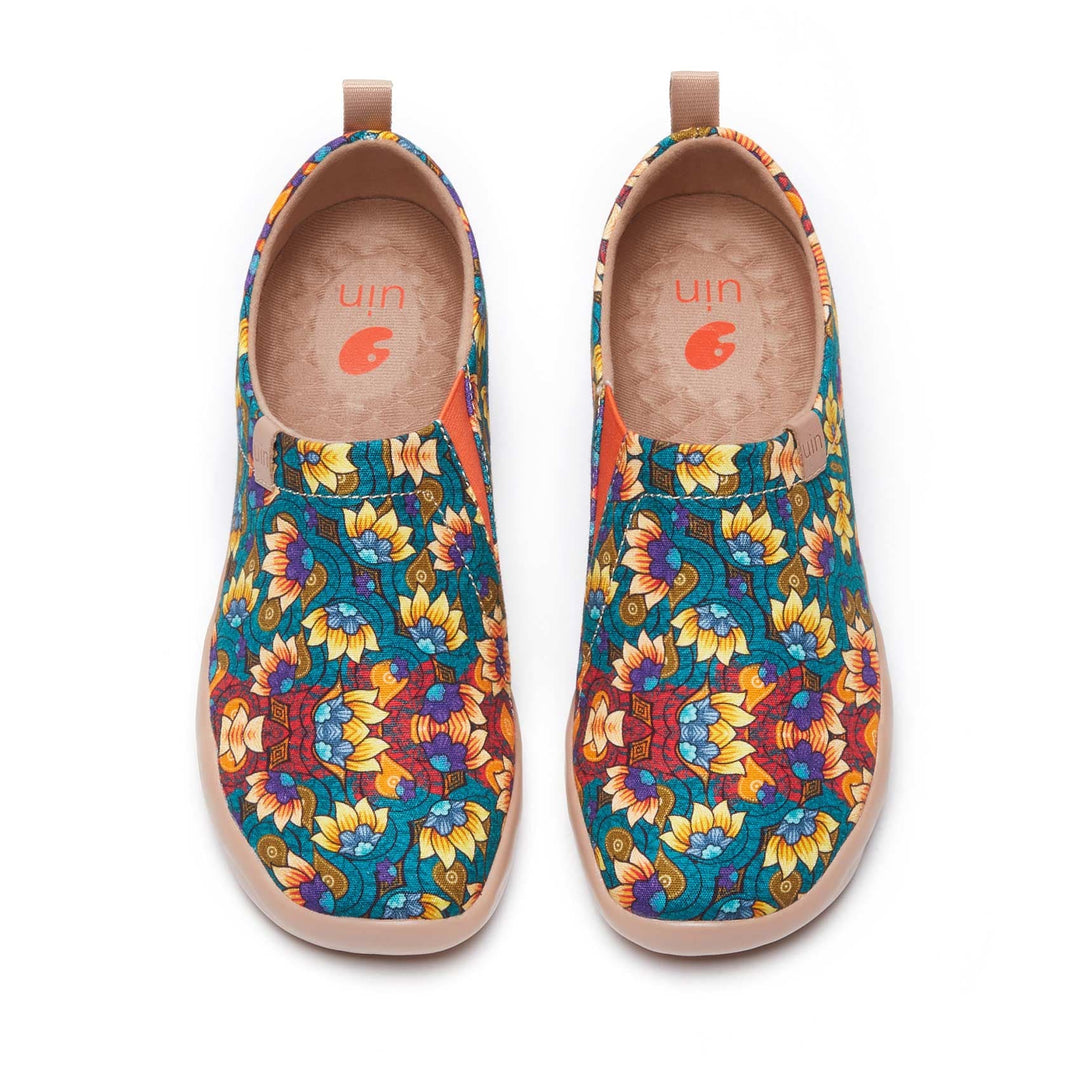 UIN Women Mirror Flower Toledo I Women Canvas loafers