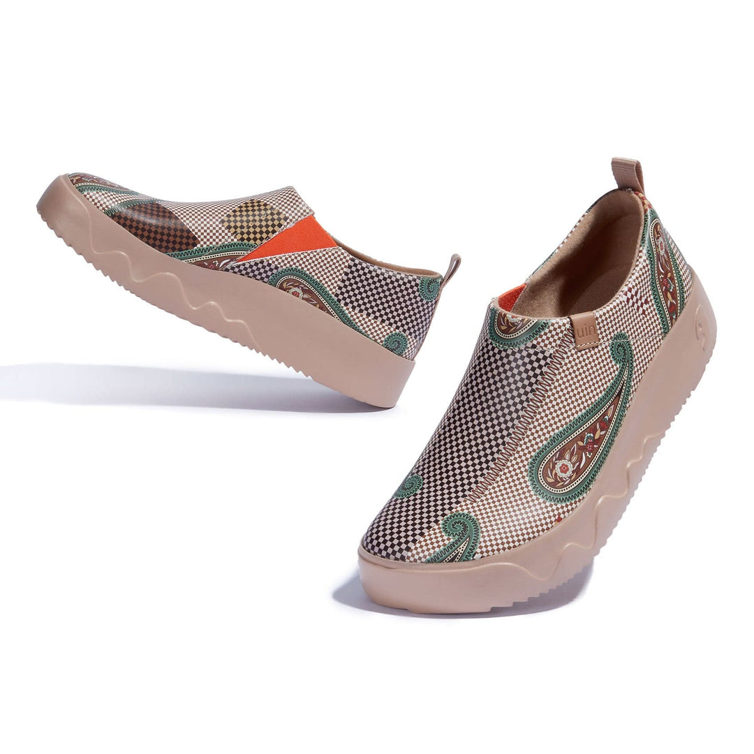 UIN Women Paisley Check II Toledo IX Women Canvas loafers