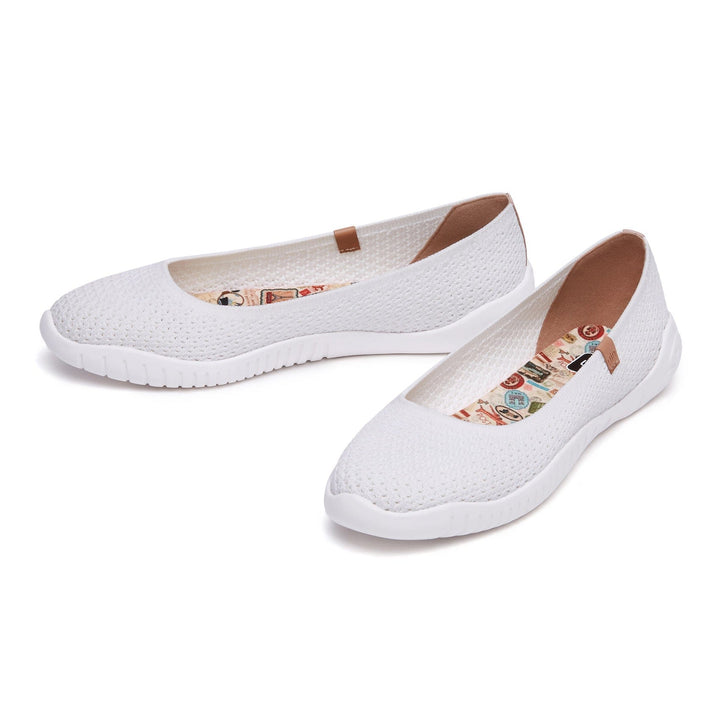 UIN Women Pure White Knitted Minorca III Women Canvas loafers