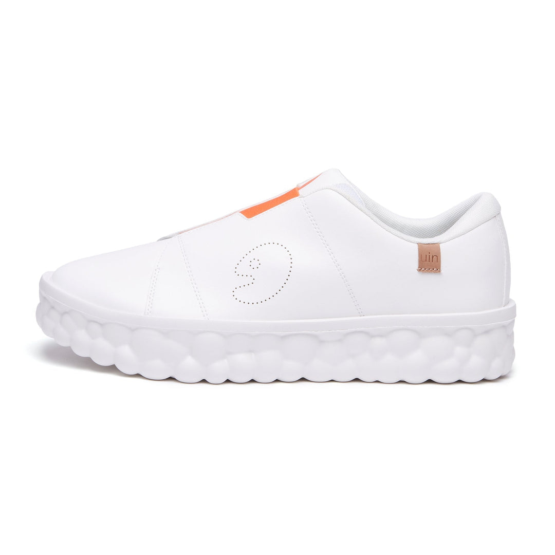 UIN Women Pure White Las Ramblas I Women Canvas loafers