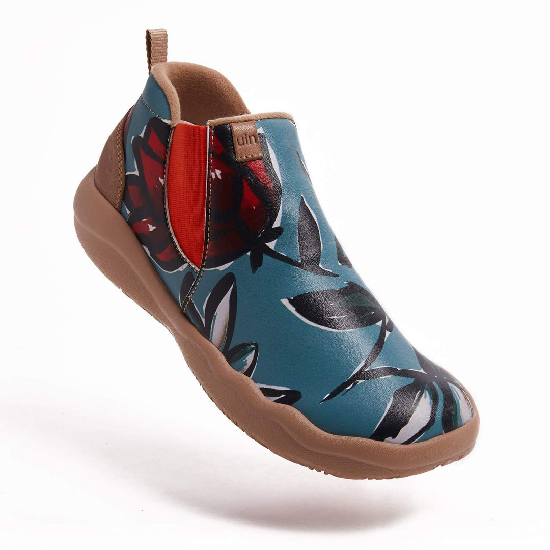 UIN Women Rose in Blue Women Canvas loafers