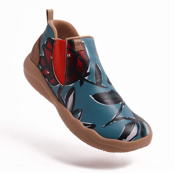 UIN Women Rose in Blue Women Canvas loafers