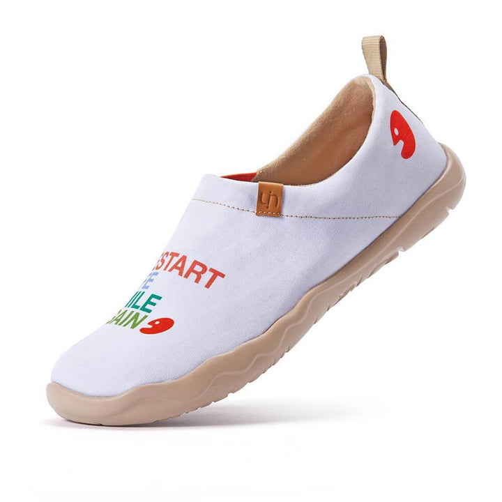 UIN Women Smiley Canvas loafers