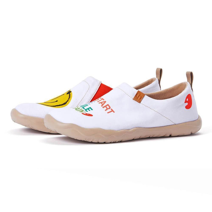 UIN Women Smiley Canvas loafers