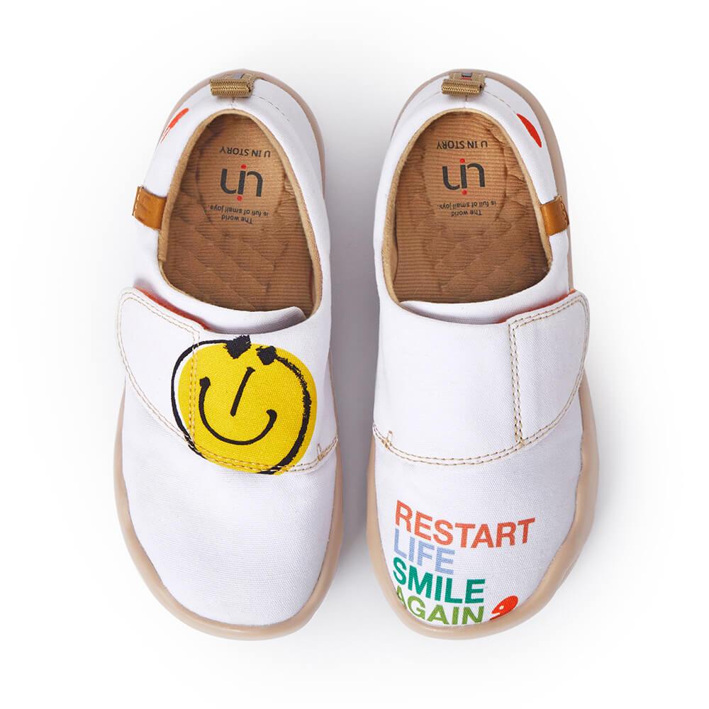 UIN Women Kid / 5C Smiley Canvas loafers
