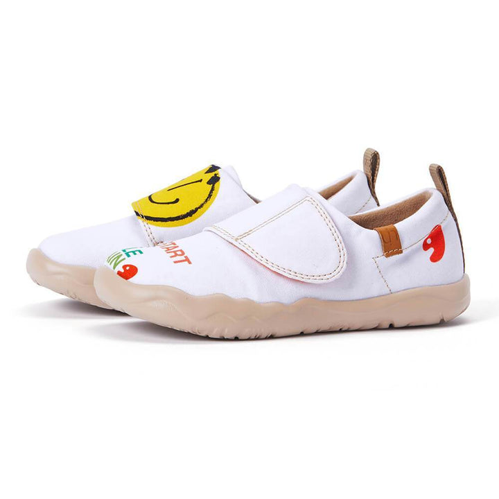 UIN Women Smiley Canvas loafers