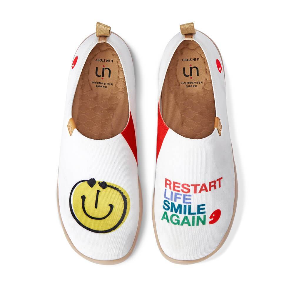 UIN Women Smiley Knitted Canvas loafers