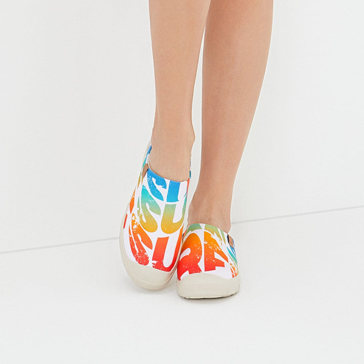 UIN Women Surfing Wave Cadiz III Women Canvas loafers