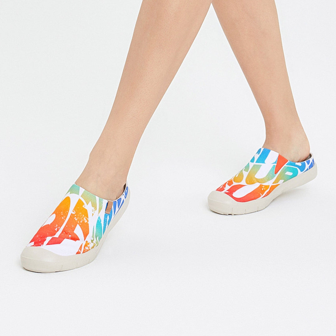 UIN Women Surfing Wave Cadiz III Women Canvas loafers