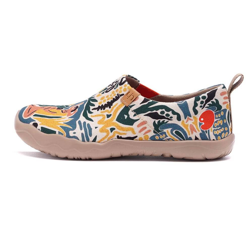 UIN Footwear Women The Dance Canvas loafers