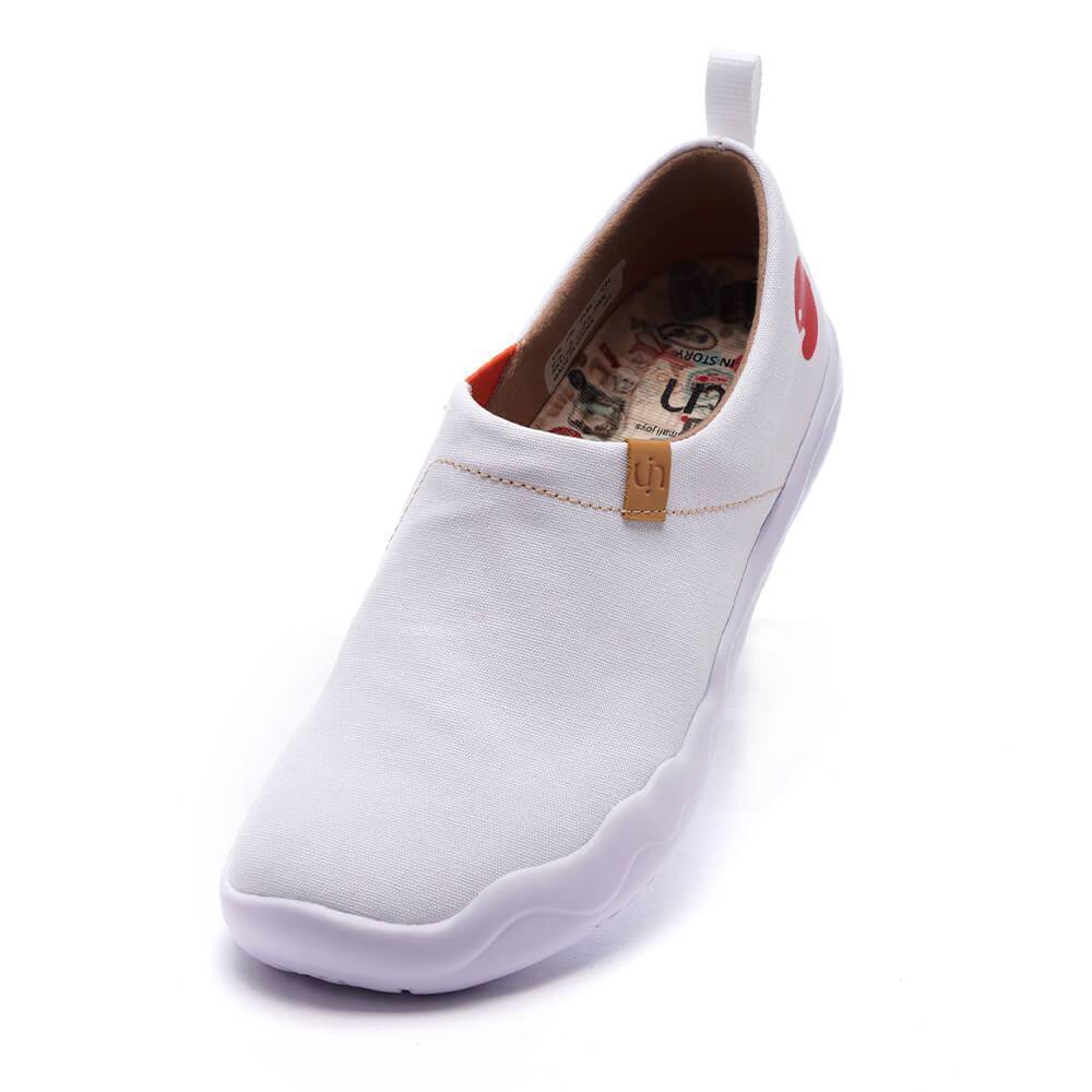 UIN Footwear Women Toledo White Canvas loafers