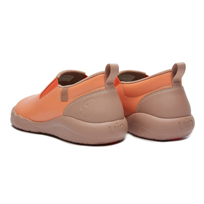 UIN Footwear Women Tomato Cuenca Women Canvas loafers